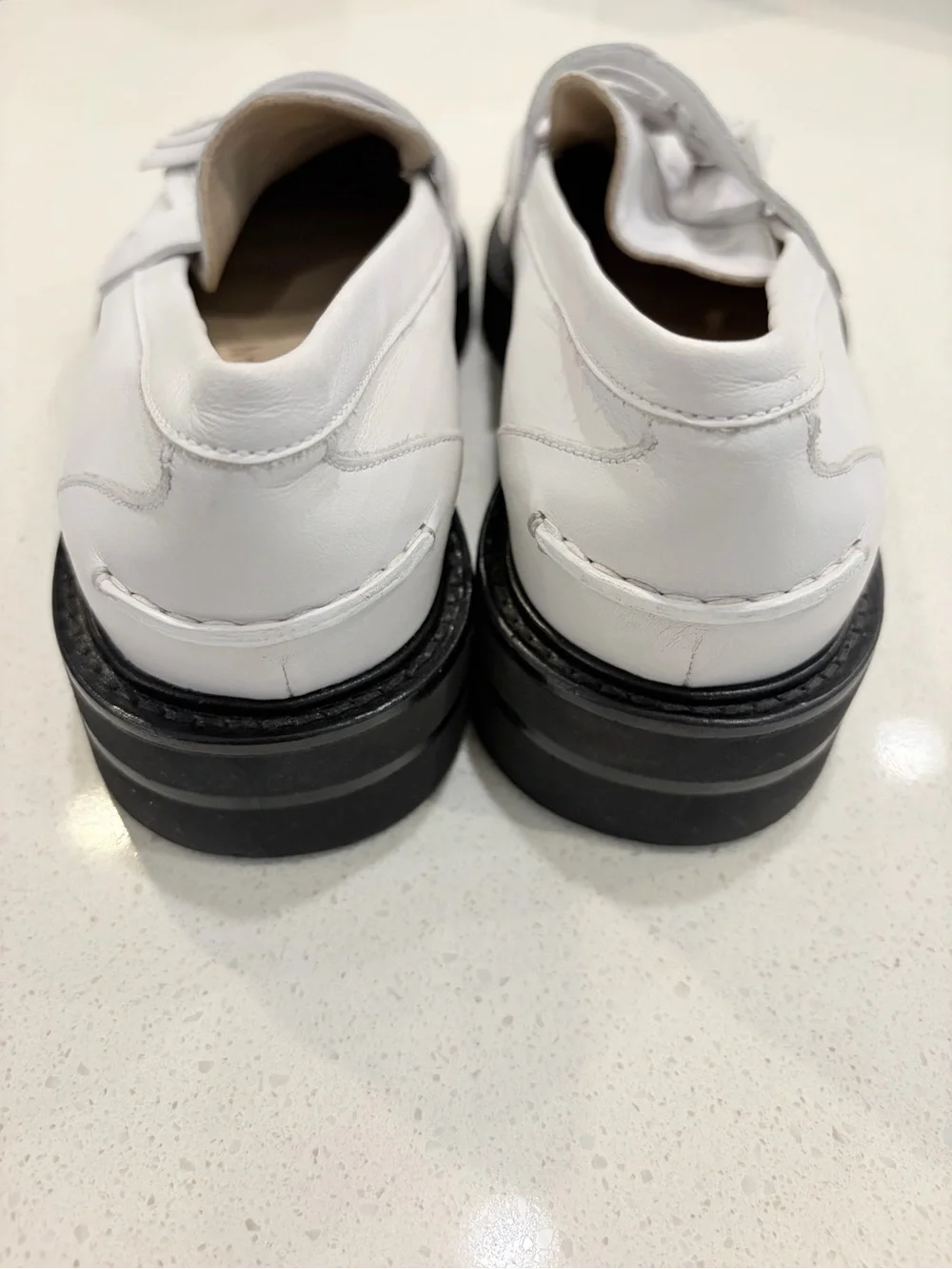 LIKE NEW Stuart Weitzman Mila Lift Loafers‎ White Leather 9.5 Women’s